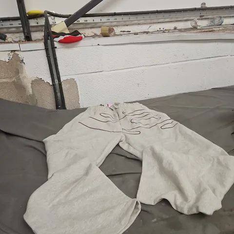 OUT OF CORE GREY SWEATPANTS WITH BLACK DRAWSTRING  –  SIZE S