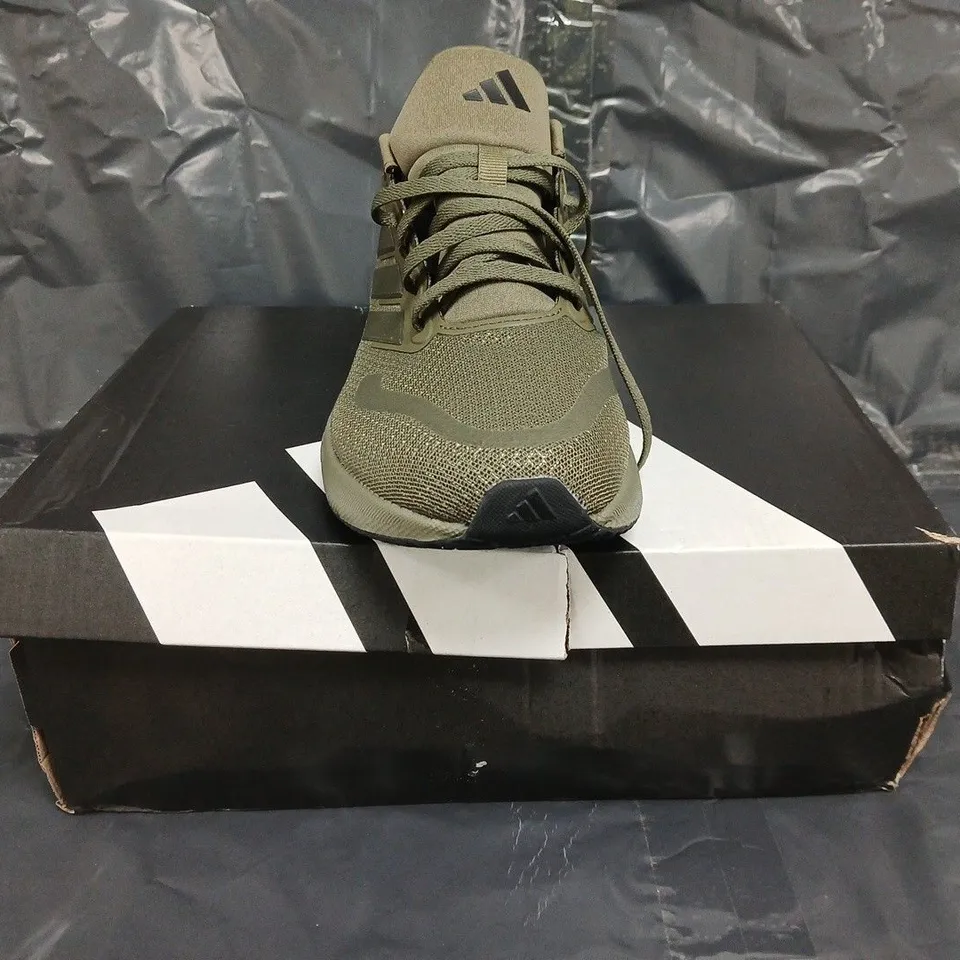 BOXED PAIR OF ADIDAS RUNFALCON 5 SHOES IN GREEN SIZE UK 9