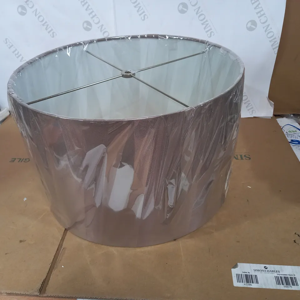 LOT OF 4 ASSORTED BRAND NEW JERSEY SPARE SHADES FOR JER4246/SZ LIGHT
