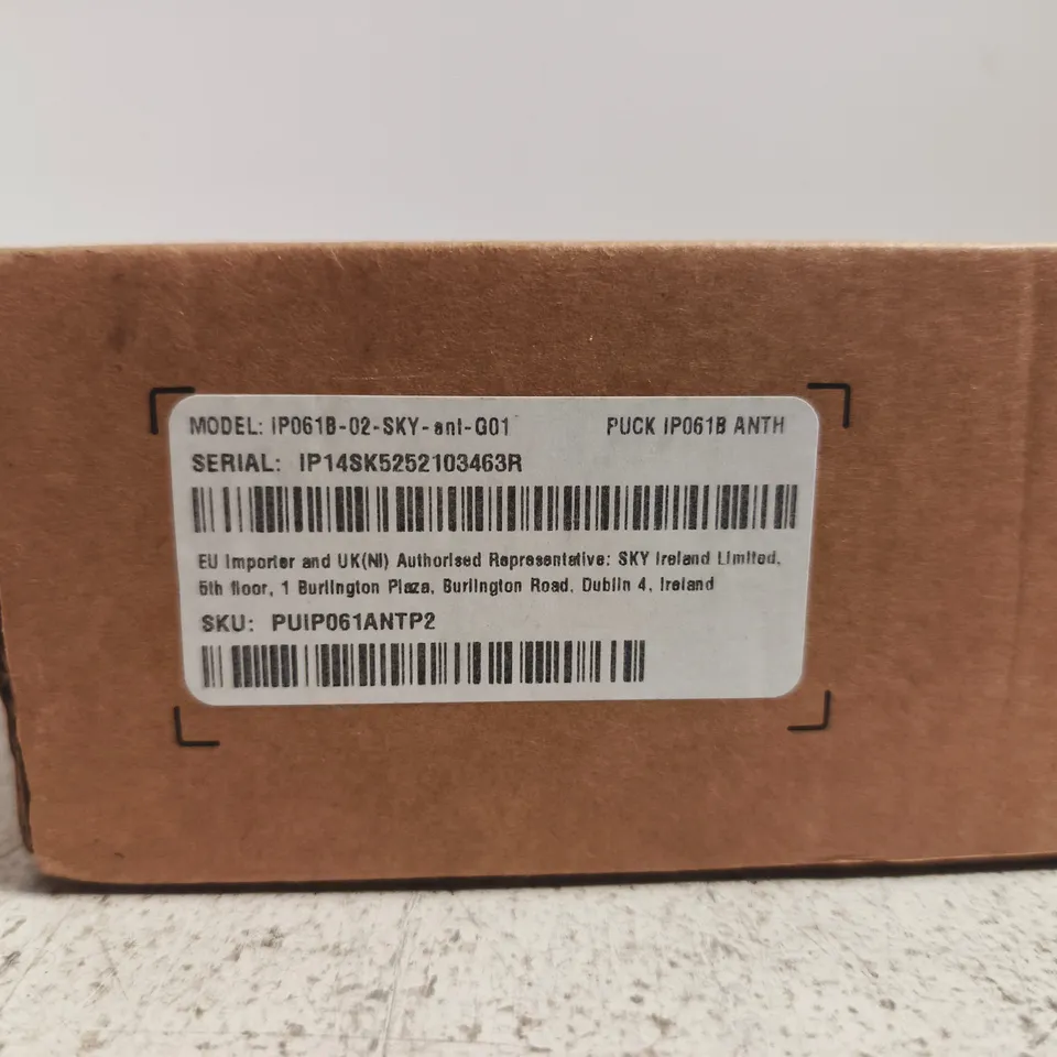 BOXED SKY STREAM PUCK IP061 IP061B