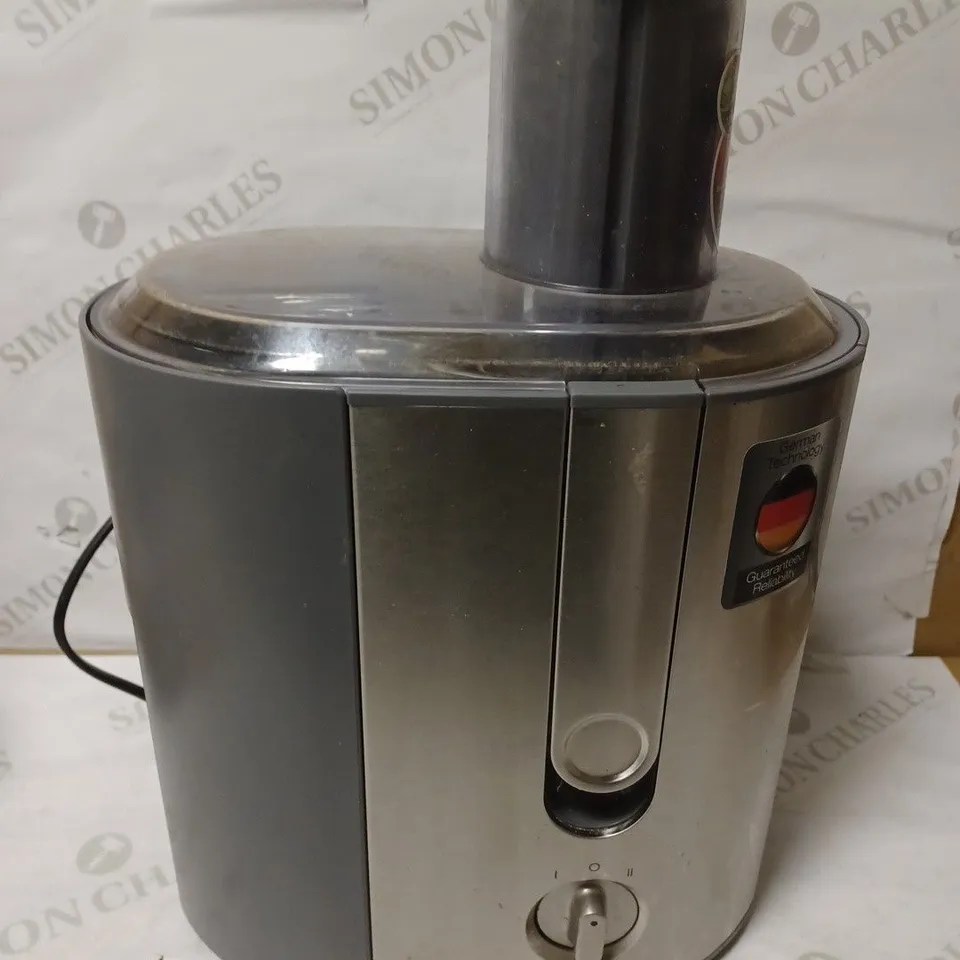 BRAUN IDENTITY COLLECTION SPIN JUICER 