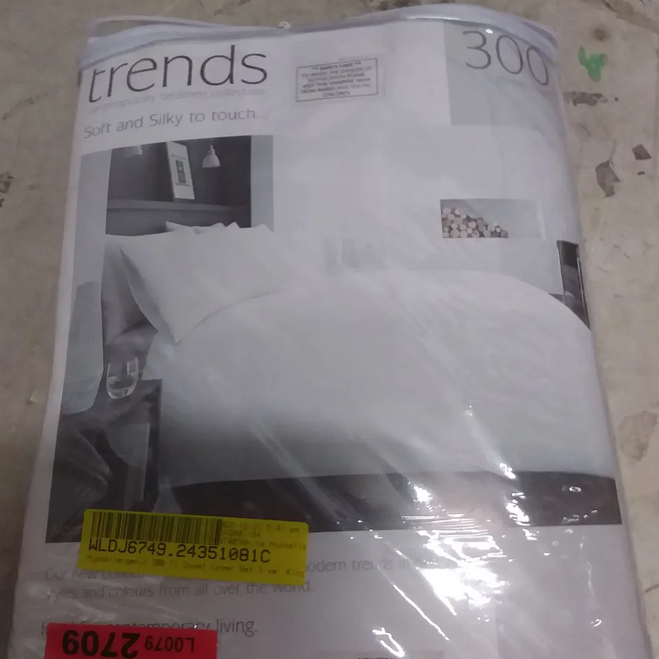 HYPOALLERGENIC 300 TC DUVET COVER SET SIZE: KINGSIZE