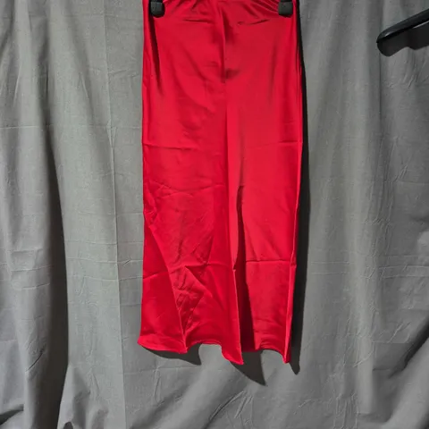 APPROXIMATLY 25 ITEMS INCLUDING PANTS MATCHING OUTFITS SKIRTS ECT