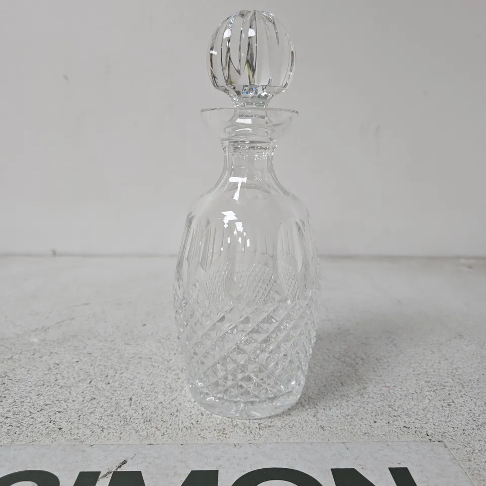 CRYSTAL GLASS DECANTER WITH STOPPER