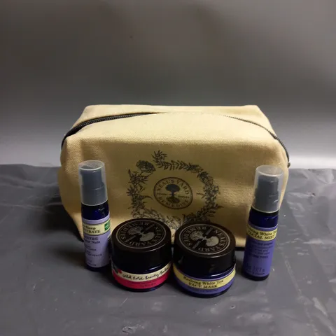 APPROXIMATELY 10 COSMETICS AND BEAUTY ITEMS TO INCLUDE NEALS YARD SKINCARE KIT