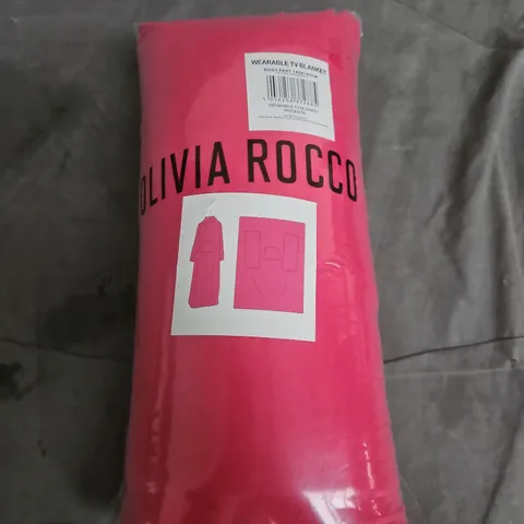 OLIVIA ROCCO WEARABLE TV BLANKET – MAGENTA, 140X183 CM