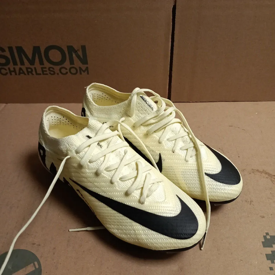 PAIR OF NIKE AIR ZOOM VAPOR 15 CHILDRENS FOOTBALL BOOTS - 3.5 