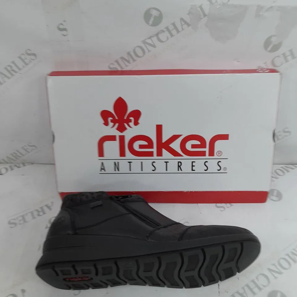 BOXED RIEKER LEATHER DOUBLE ZIP WATER RESISTANT BOOT IN BLACK - SIZE 39