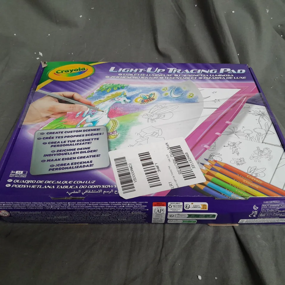 BOXED CRAYOLA LIGHT-UP TRACING PAD 