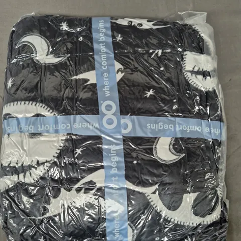 SEALED OODIE ADULT OVERSIZED HOODED BLANKET - NIGHTMARE BEFORE CHRISTMAS