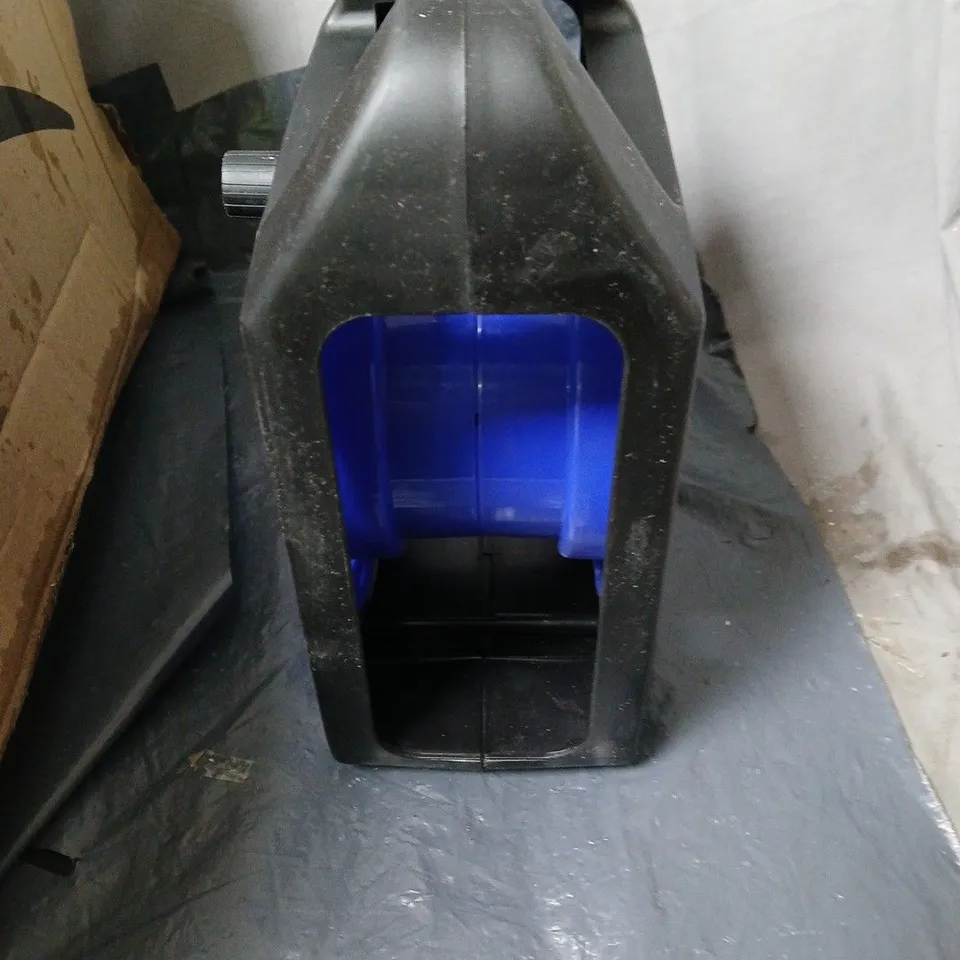  APPROXIMATELY 8 PRO-ELEC 4-GANG 240V EXTENSION UNIT – BLUE SOCKET RING - NO CABLE UNIT ONLY 