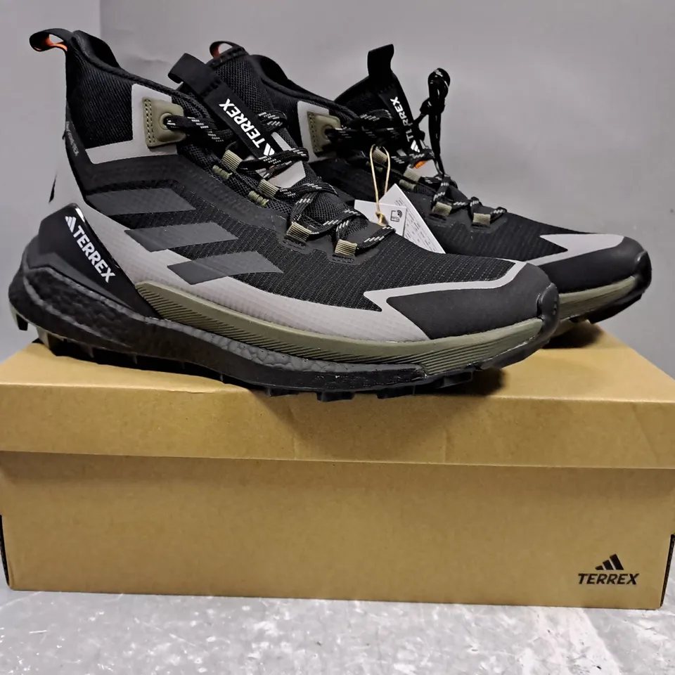 BOXED PAIR OF ADIDAS TERREX FREE HIKER 2 SHOES IN BLACK/GREY/DARK OLIVE UK SIZE 9.5