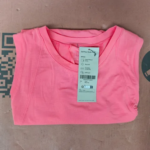 SWEATY BETTY SOFT FLOW STUDIO TANK TOP IN MELON PINK SIZE LARGE