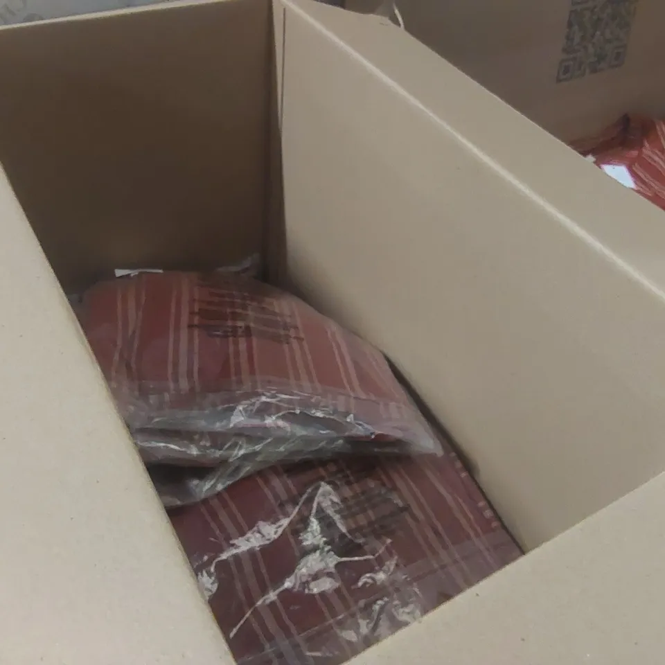BOX CONTAINING APPROXIMATELY 14x BRAND NEW JULIPA STRIPE LACE TRIM BLOUSE - SIZE 22