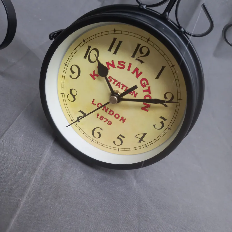 BOXED UNBRANDED DECRATIVE WALL MOUNTED CLOCK