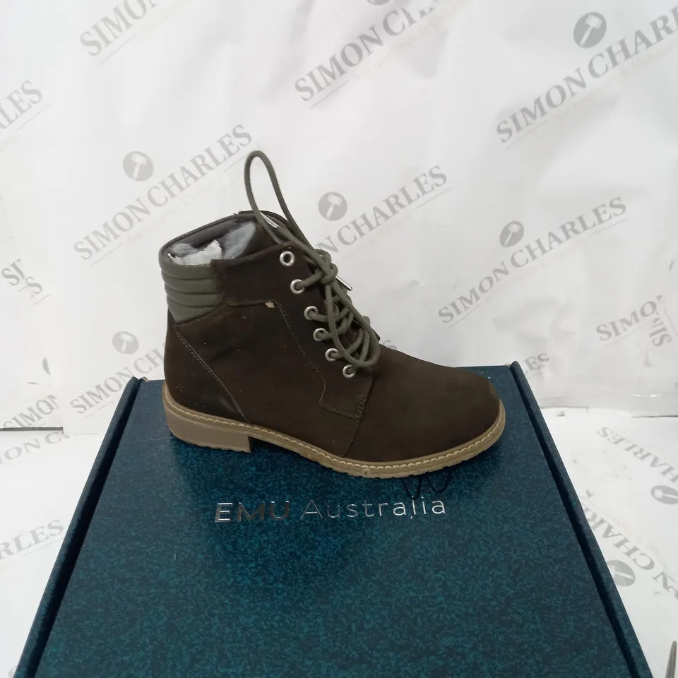 EMU EXPLORER BIRICET LACE UP WATERPROOF ANKLE BOOT - DARK OLIVE - UK SIZE 4