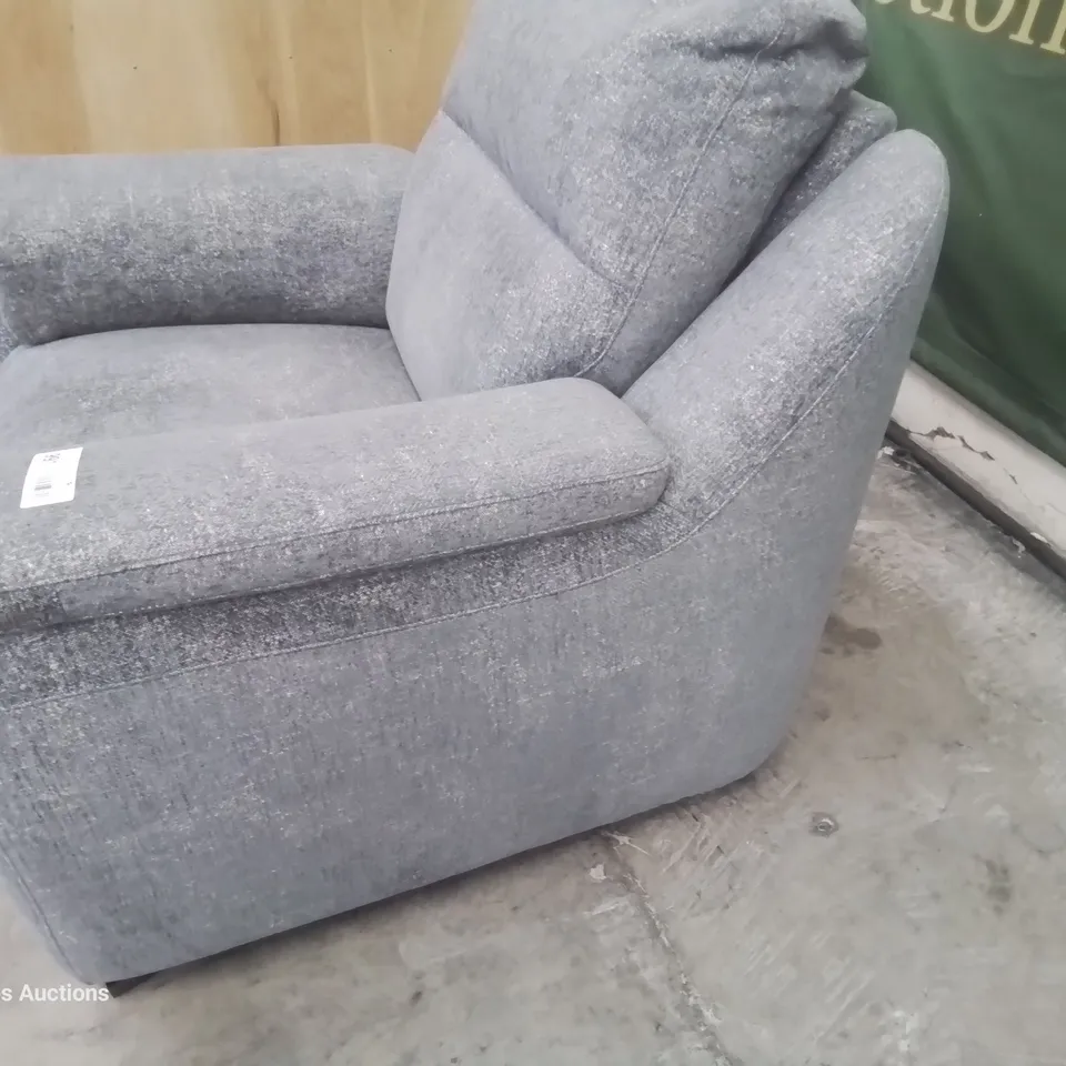 QUALITY ITALUAN DESIGNER & MANUFACTURED PARMA POWER RECLINING EASY CHAIR CARMARGE GREY FABRIC 
