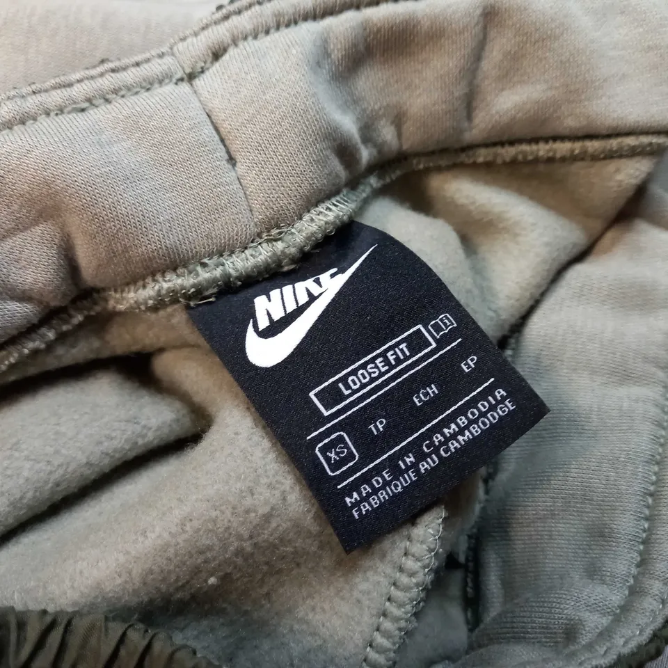 NIKE KHAKI/LOGO CUFFED JOGGERS - XS