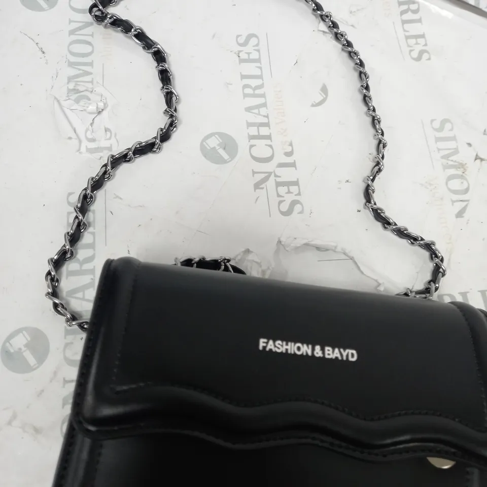 FASHION & BAYD BLACK SMALL BAG WITH CHAIN STRAP 
