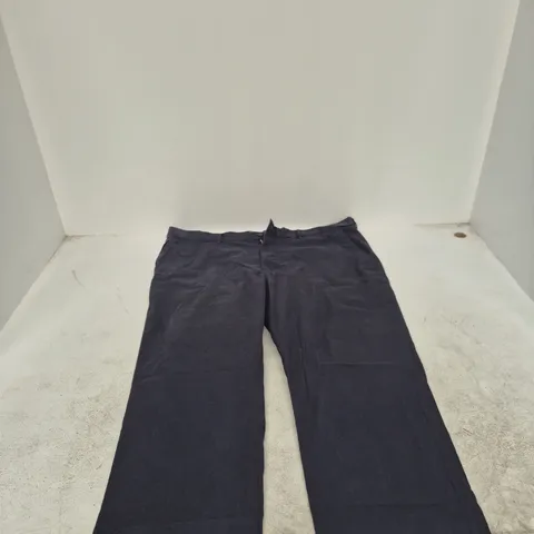 BLUE HARBOUR MEN'S TROUSERS - REGULAR, UK 42 (US 42IN WAIST / 31IN INSEAM)