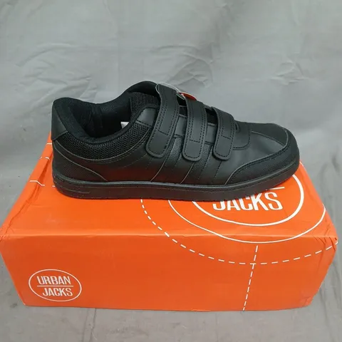 BOXED PAIR OF URBAN JACKS STRAP ON TRAINERS IN BLACK - 9