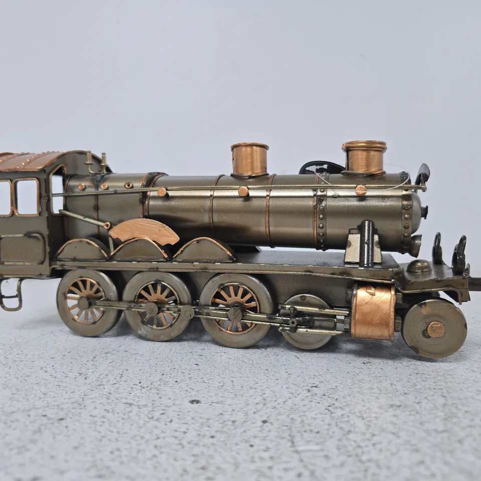 BOXED HARVEY MAKIN STEAM TRAIN ORNAMENT