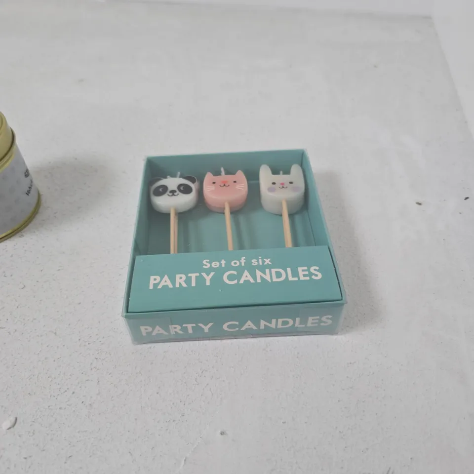 APPROXIMATELY 10 ASSORTED ITEMS INCLUDING PARTY CANDLES AND LOCH SCENTED CANDLE