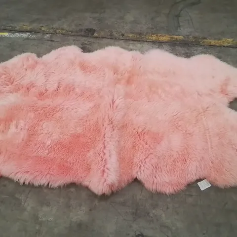 QUALITY DESIGNER AREA RUG APPROXIMATELY 180X109CM