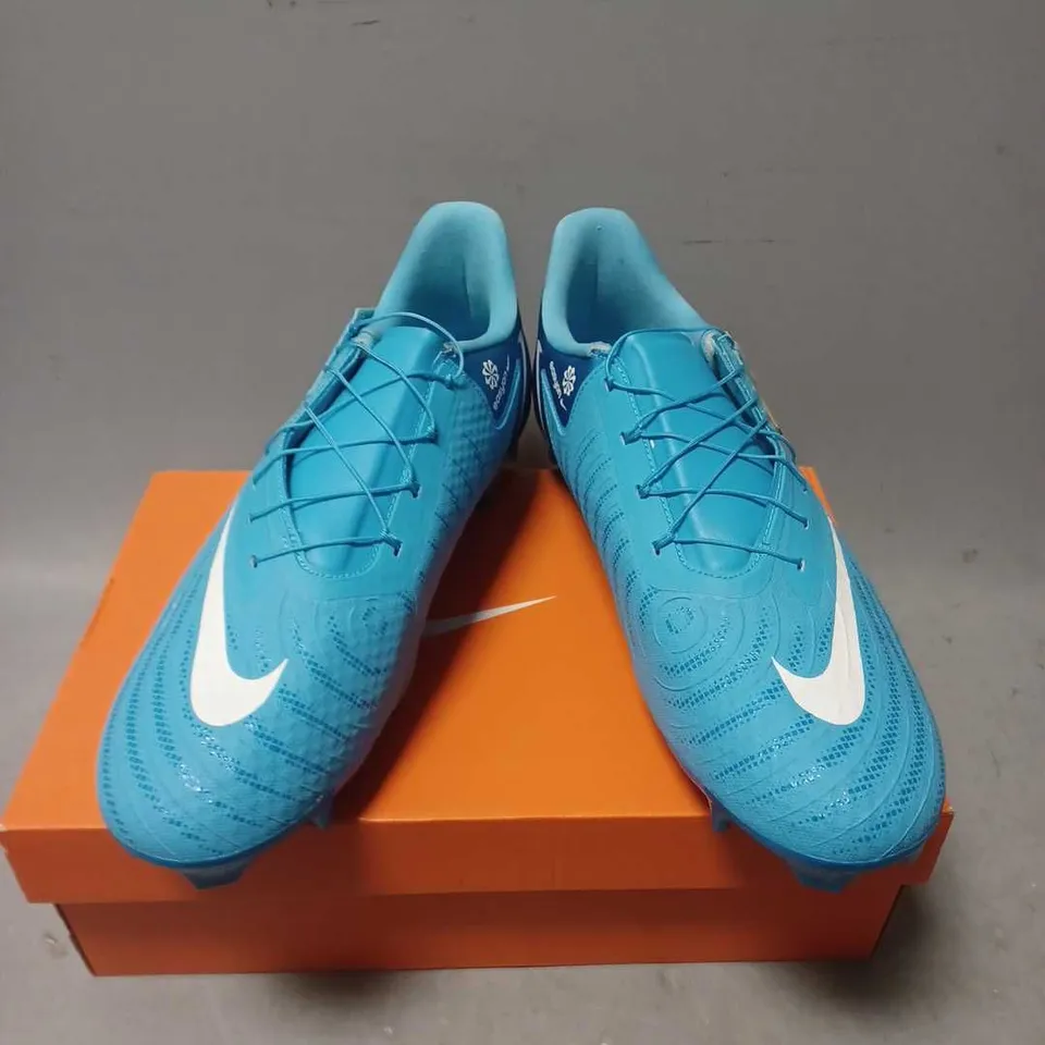 BOXED PAIR OF NIKE PHANTOM GX EASY ON FOOTBALL BOOTS - 11