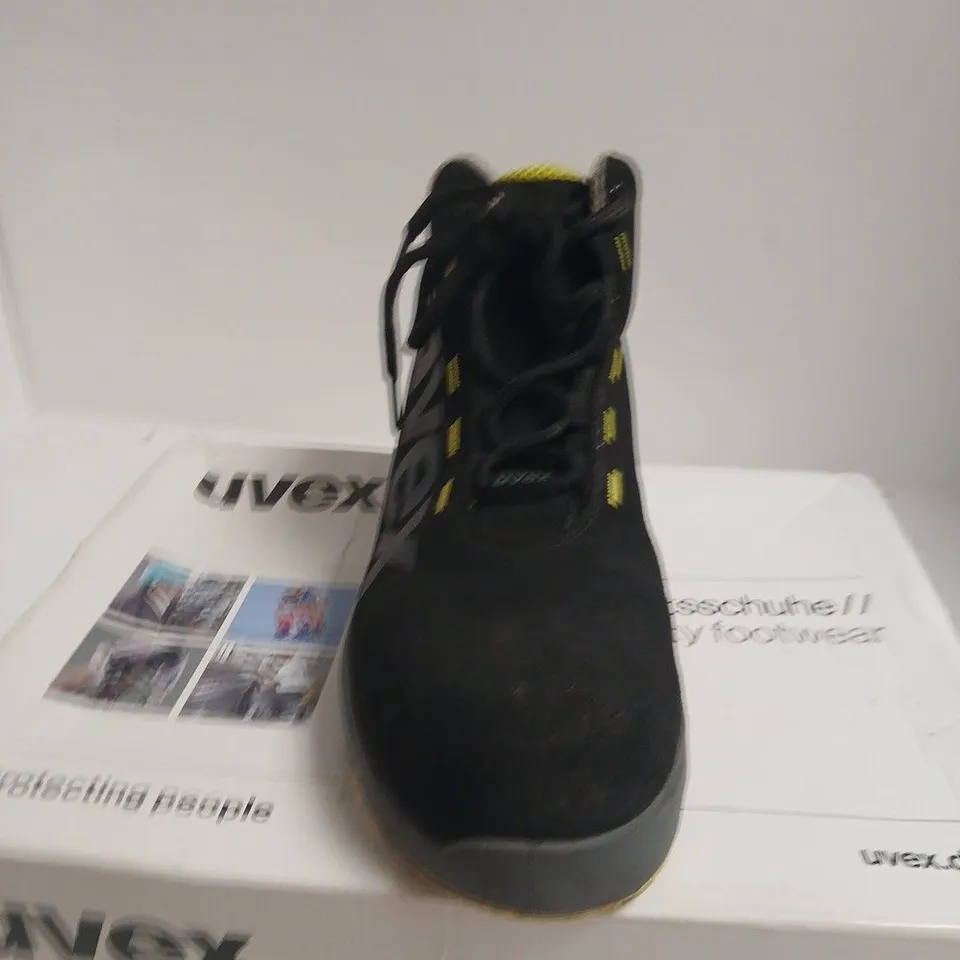 BOXED PAIR OF UVEX 1 S2 SAFETY BOOTS – UK 7