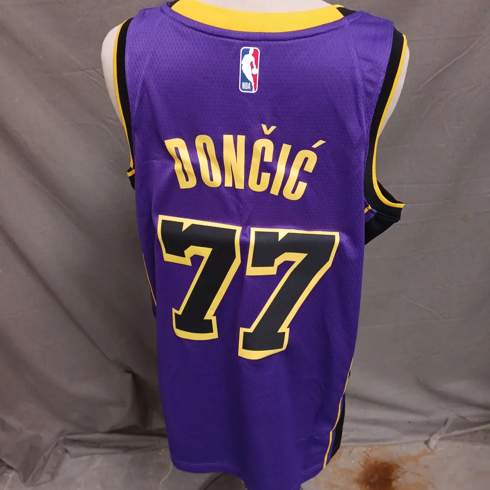 NIKE LOS ANGELES LAKERS JORDAN STATEMENT SWINGMAN JERSEY IN PURPLE SIZE M