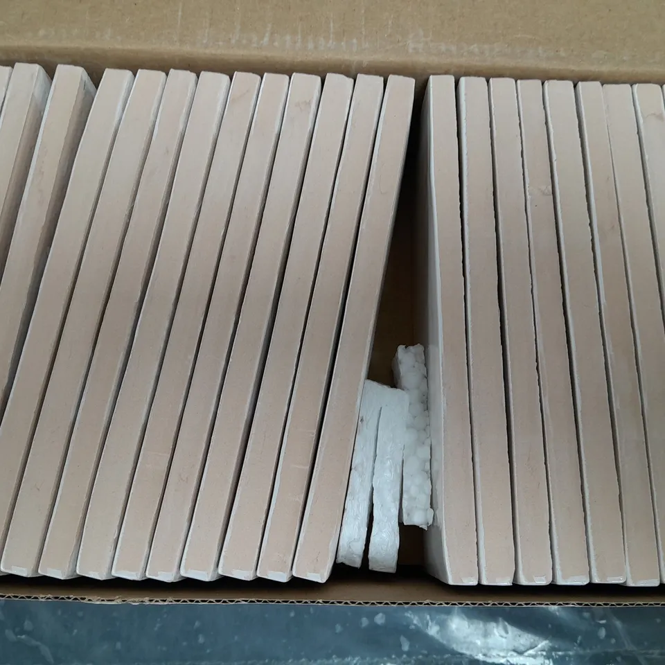 TERRATINTA BOX OF TILE BRICKS IN GLOSSY COCONUT (APPROXIMATELY 50 PIECES)