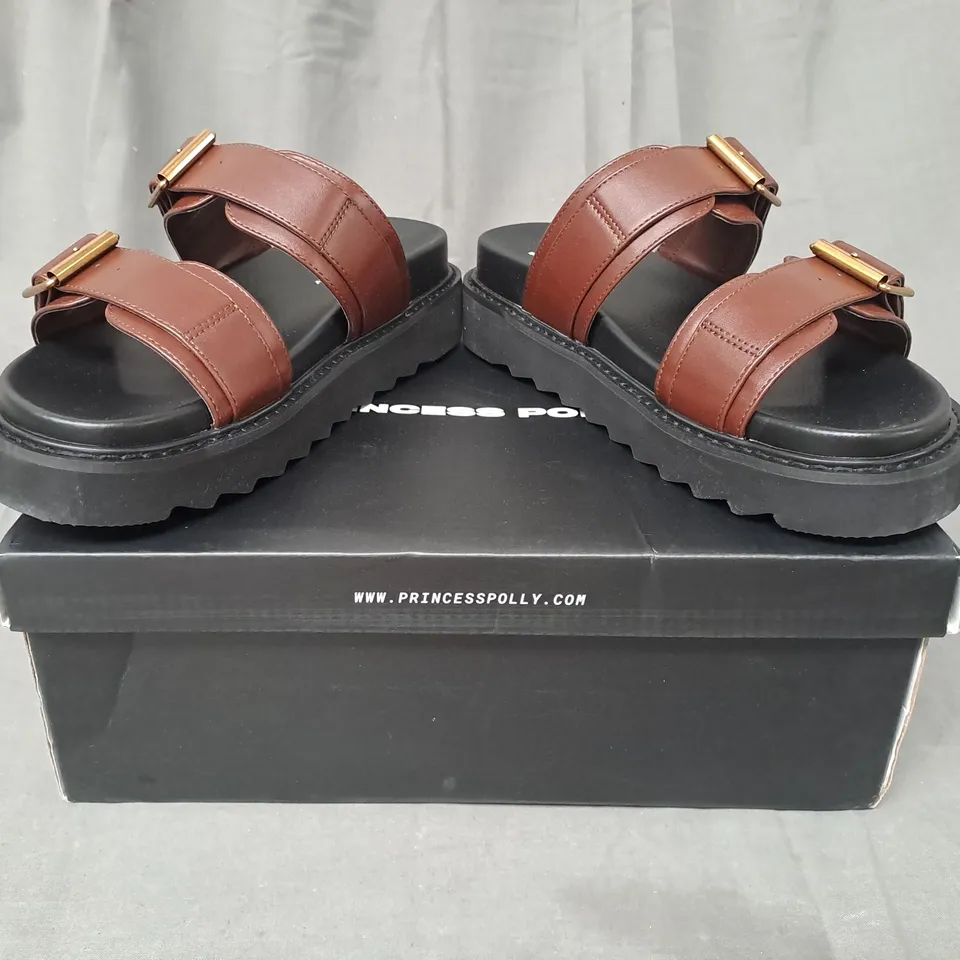 BOXED PAIR OF PRINCESS OPEN TOE SANDALS IN CHOCOLATE US SIZE 7