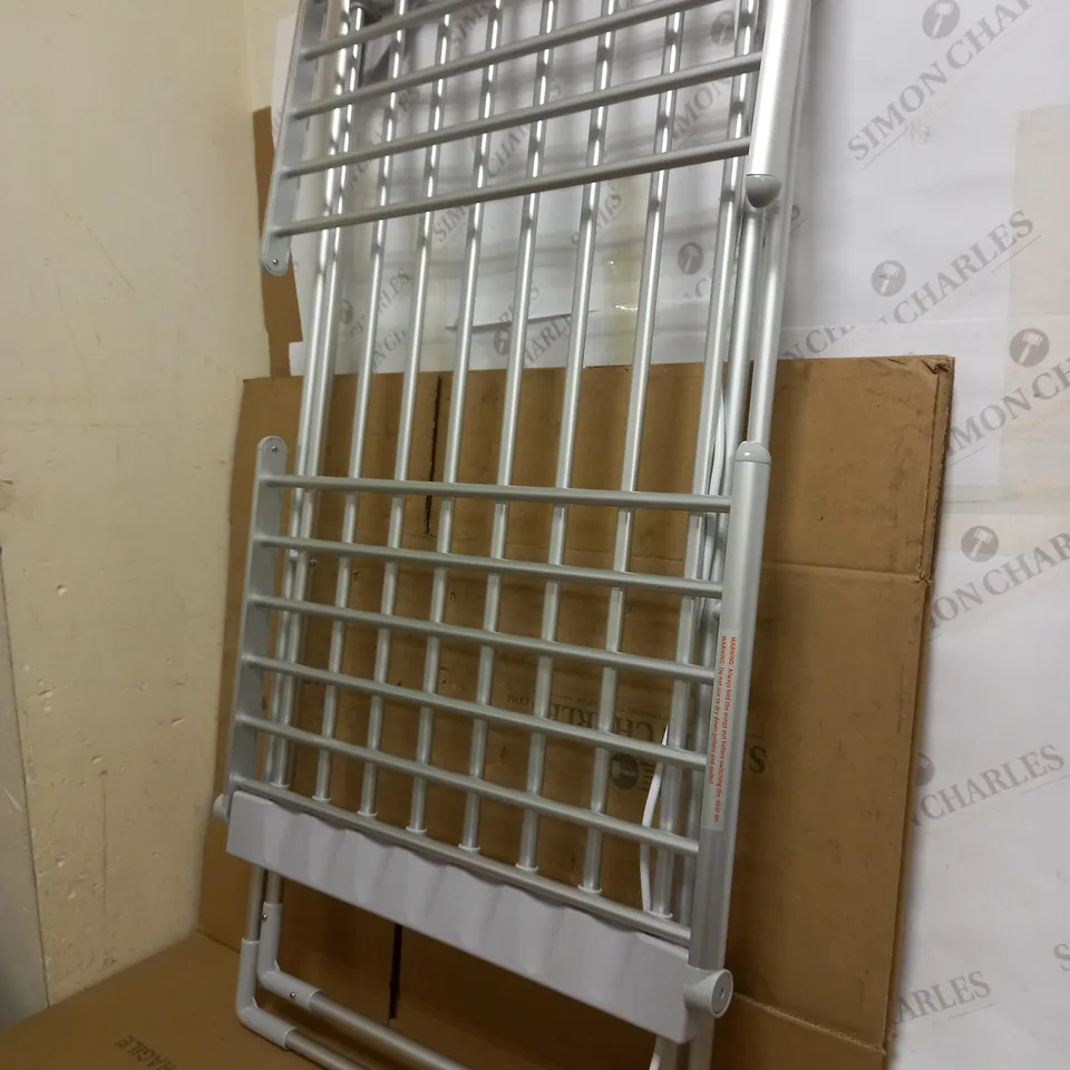 STATUS PORTABLE CLOTHES AIRER WITH WINGS 230W