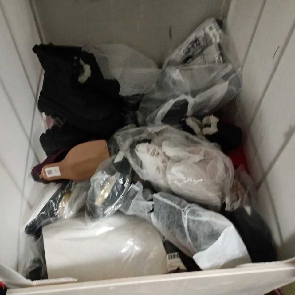 ASSORTED LADIES' FOOTWEAR BUNDLE – BOOTS, FLATS, HEELS & TRAINERS