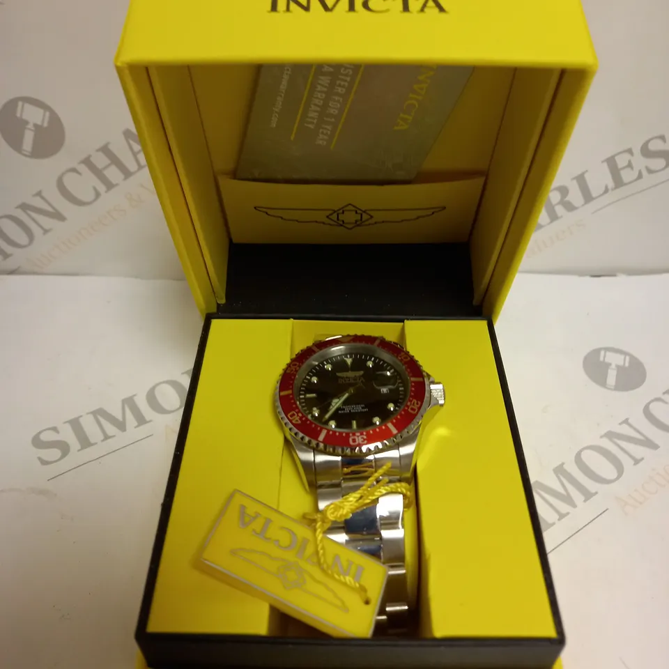 BOXED INVICTA BLACK DIAL CHAIN LINK WATCH 