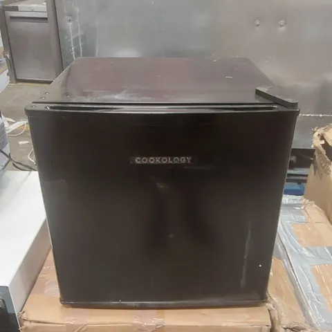 COOKOLOGY MFR45BK/E 45L TABLE TOP MINI FRIDGE WITH CHILLER BOX – BLACK