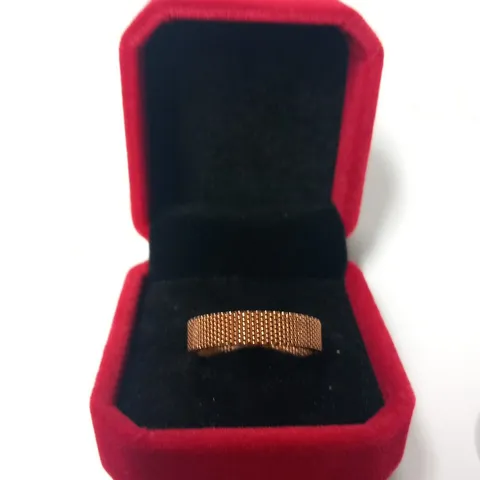 BERING ROSE PLATED BROAD MESH INNER RING SIZE 7