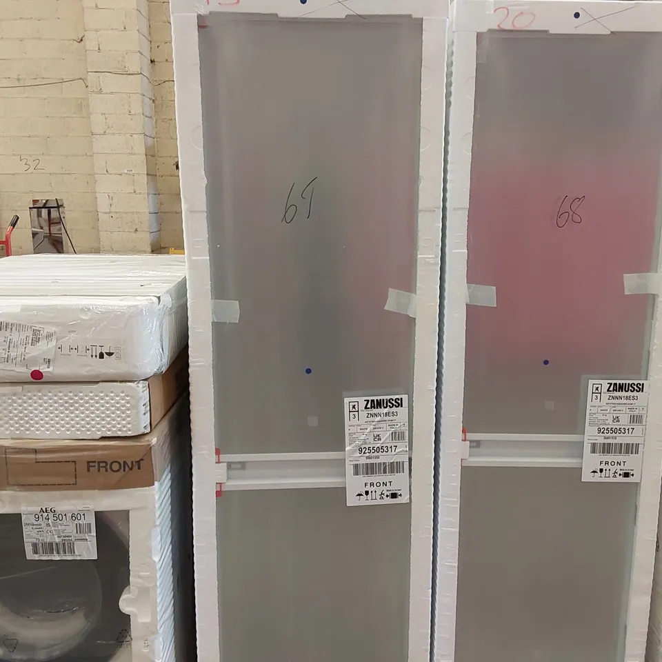 ZANUSSI SERIES 60 INTEGRATED FRIDGE FREEZER WHITE Model ZNNN18ES3 RRP £734