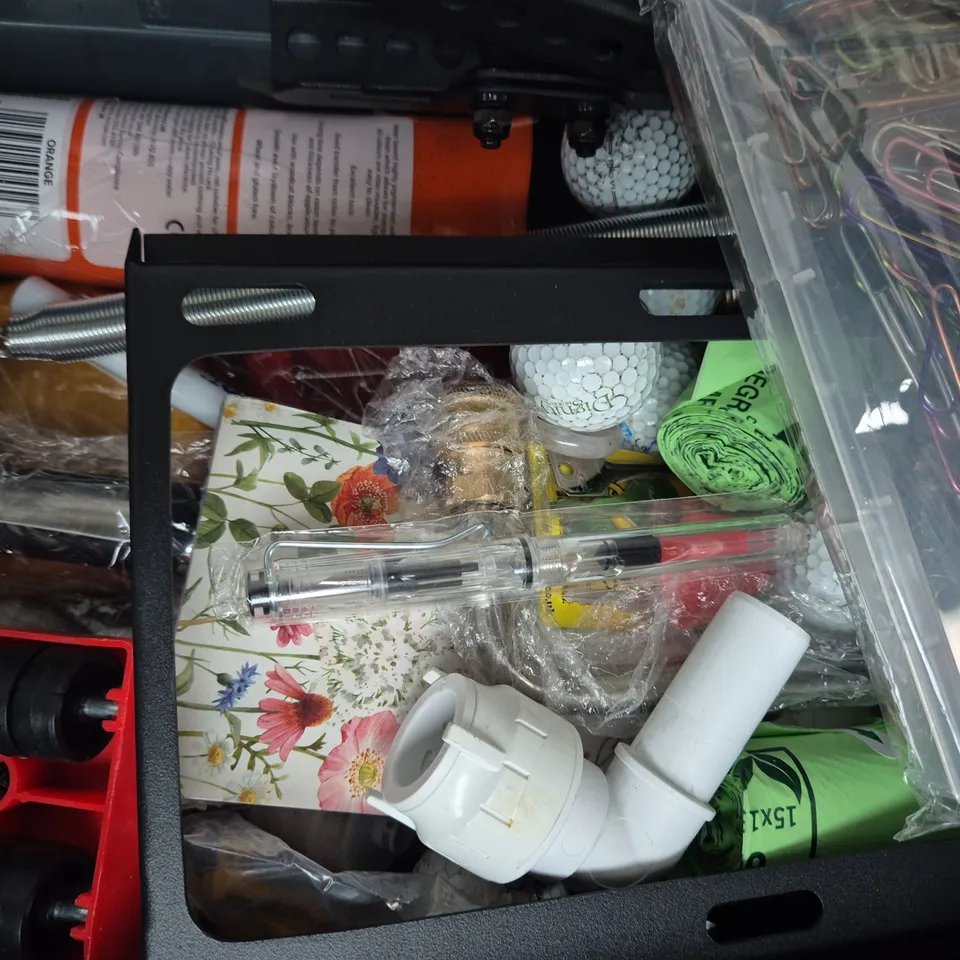 APPROXIMATELY 10 ASSORTED HOUSEHOLD ITEMS TO INCLUDE CASIO CALCULATOR, AIR WICK ESSENTIAL MIST, ETC