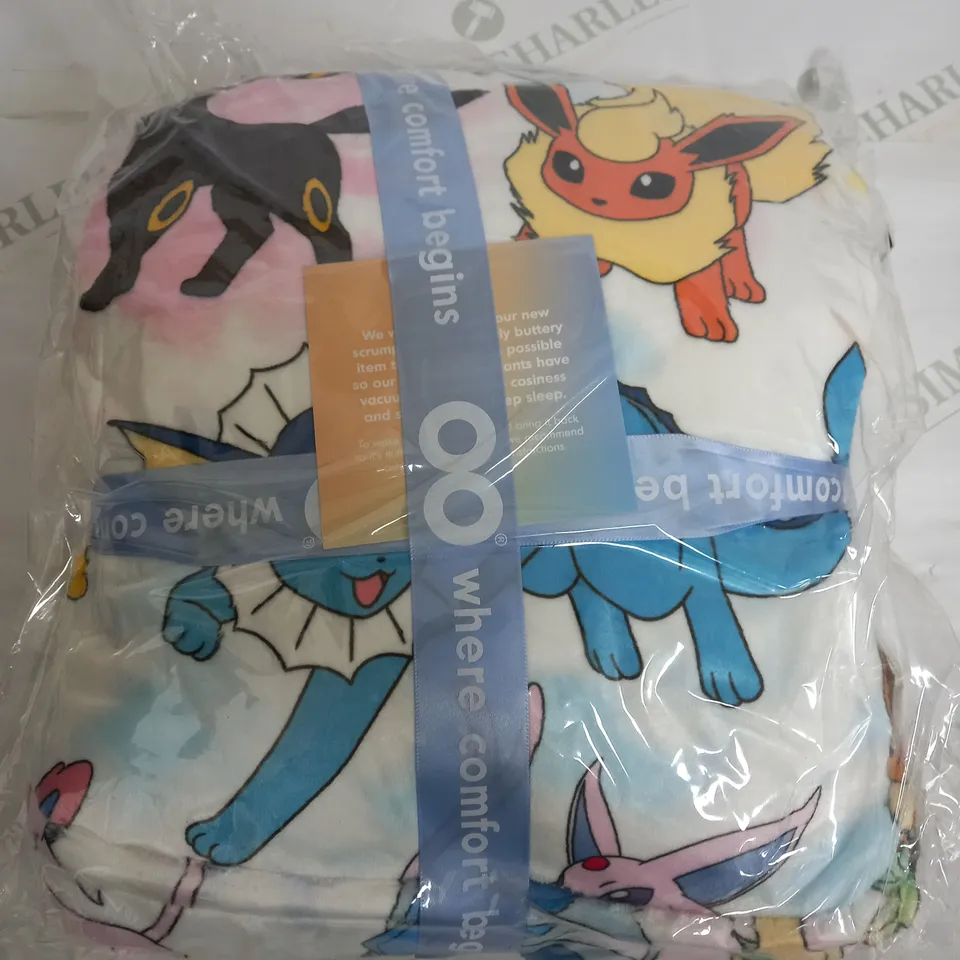 OODIE HOODED OVERSIZED BLANKET - POKEMON