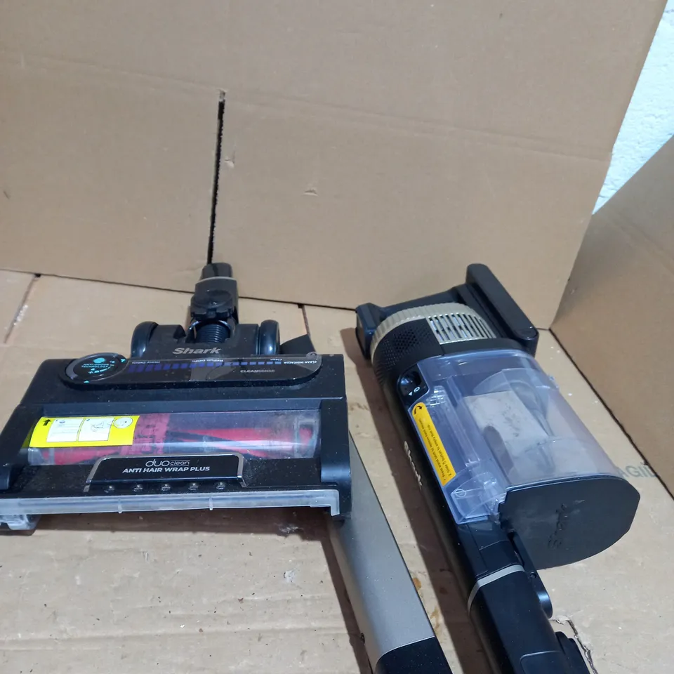 SHARK CORDLESS STICK VACUUM CLEANER PET PRO MODEL