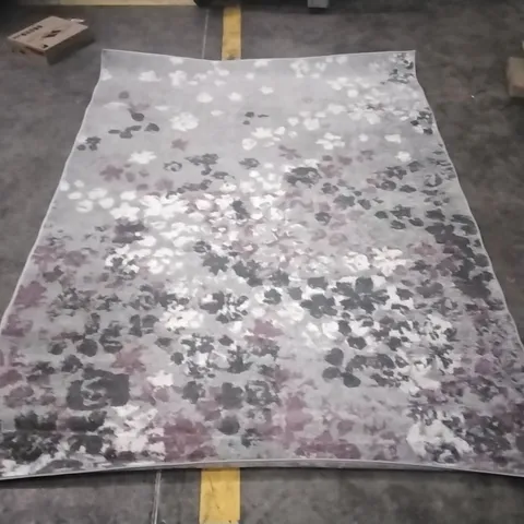 GALL LIGHT GREY RUG APPROXIMATELY 220X160CM