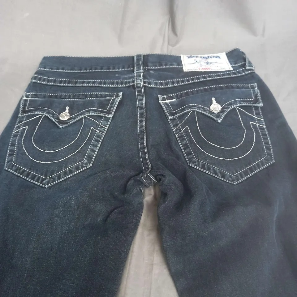 TRUE RELIGION STRAIGHT DENIM JEANS - SIZE 32