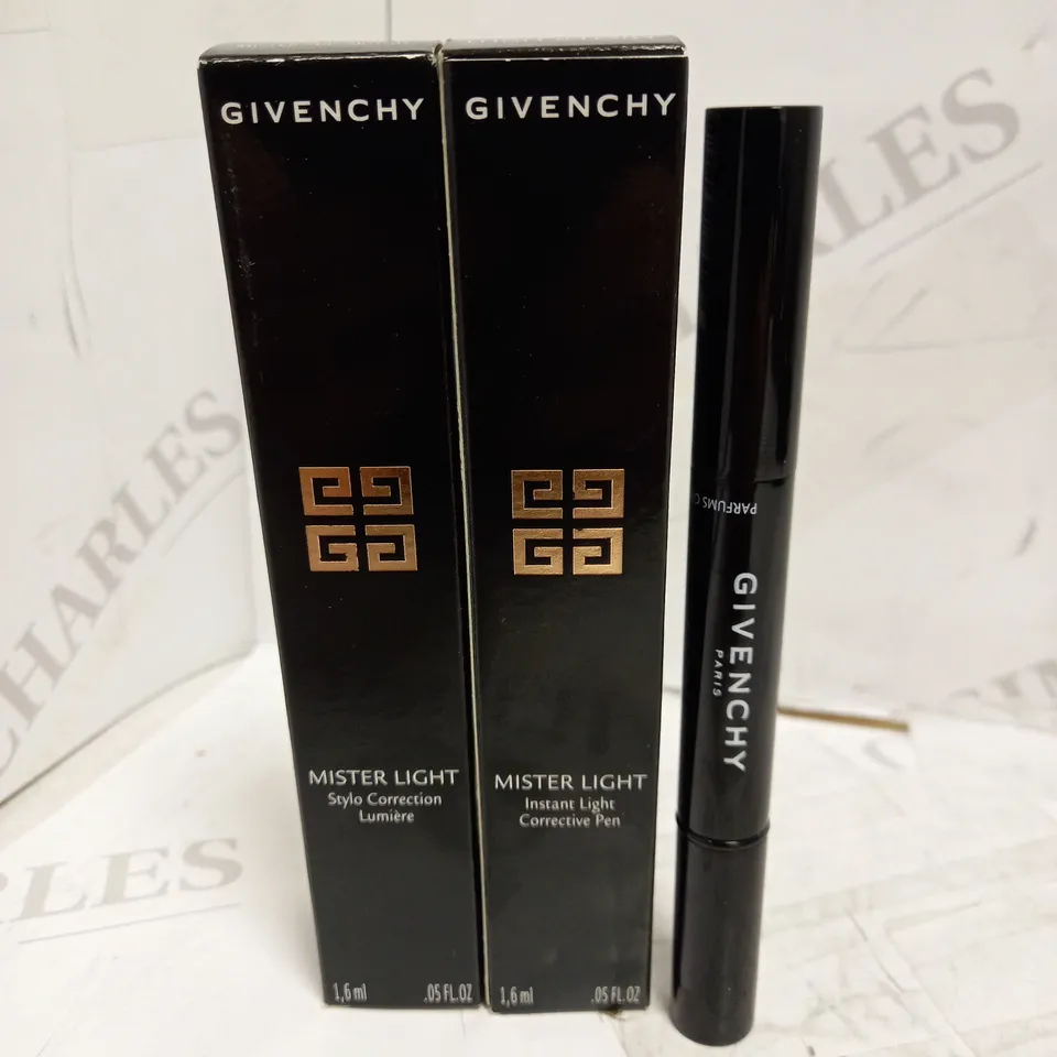 PAIR OF GIVENCHY MISTER LIGHT CORRECTIVE PENS IN 4 MISTER MACAROONS