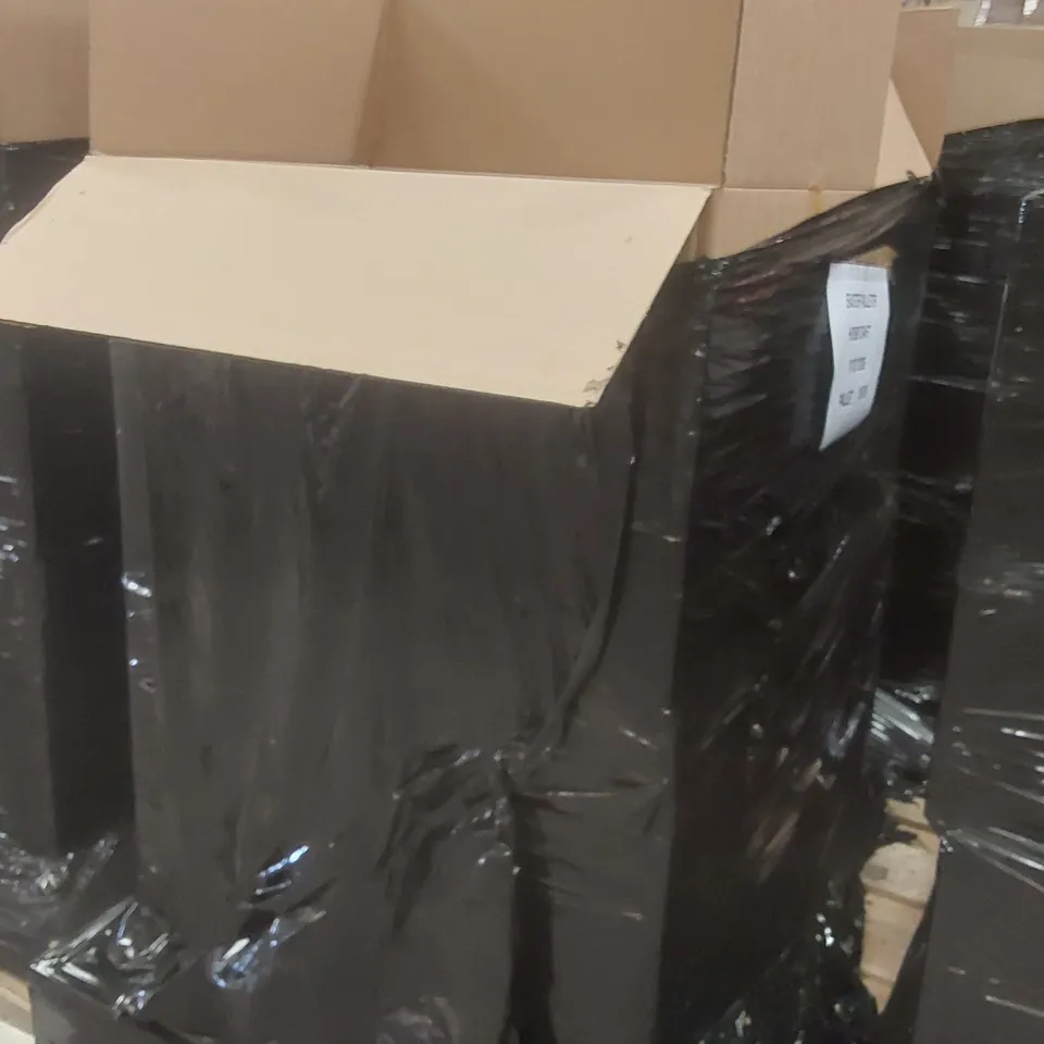 PALLET CONTAINING A VERY LARGE QUANTITY OF ASSORTED EASTER PRODUCTS