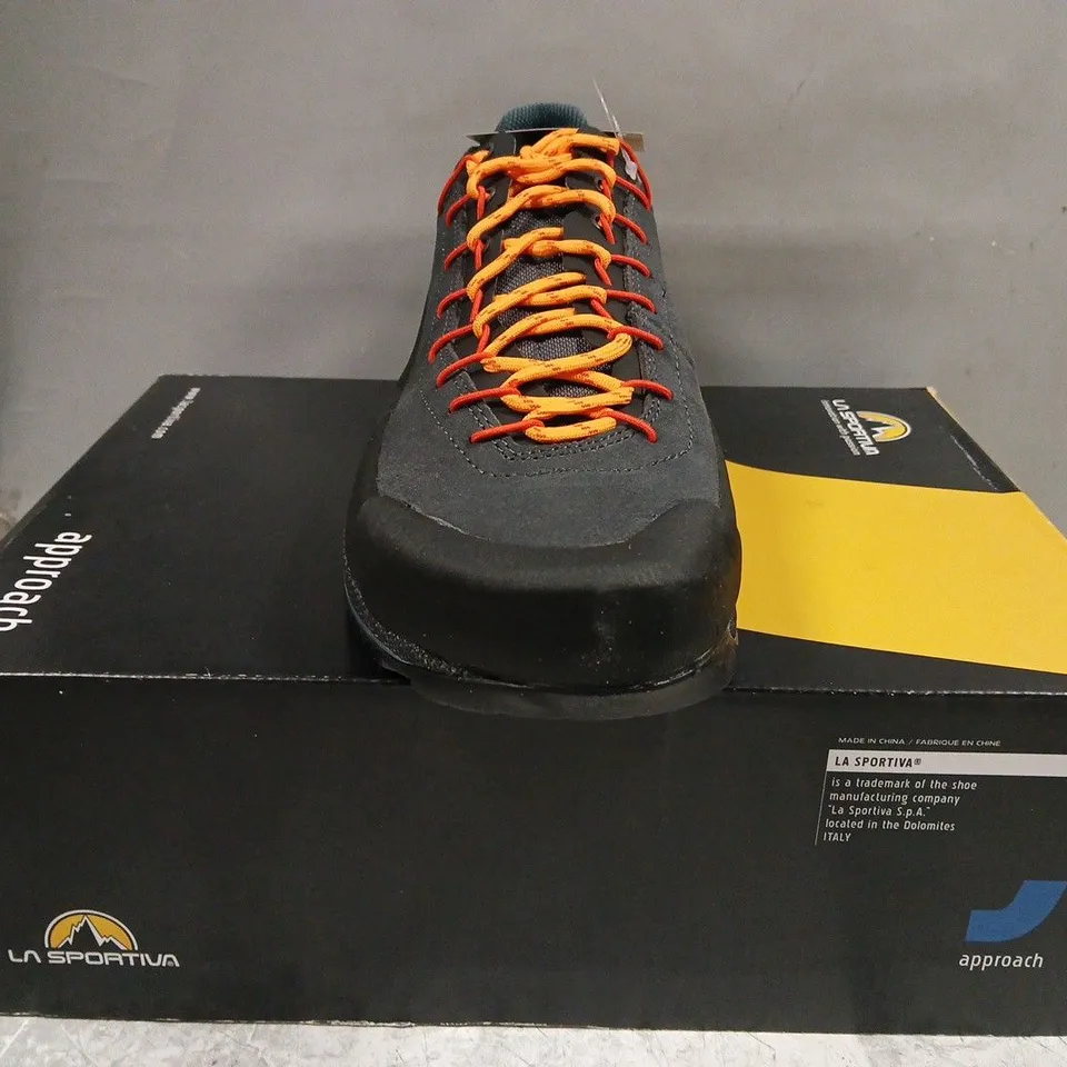 BOXED PAIR OF LA SPORTIVA SHOES IN GREY/BLACK SIZE UK 10