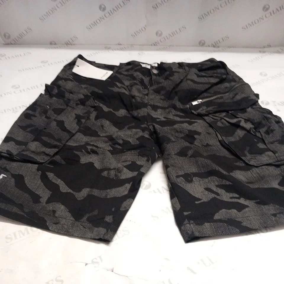 FIRETRAP BTK SHORT SNR00 BLACK CAMEO SIZE 3X L