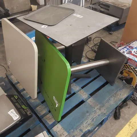 PALLET CONTAINING 3x RESTAURANT TABLES