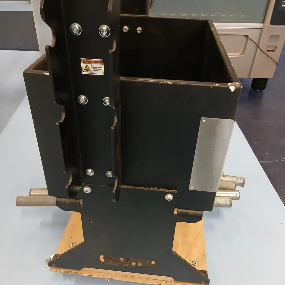 ESP HEAVY-DUTY BLACK METAL EQUIPMENT FRAME